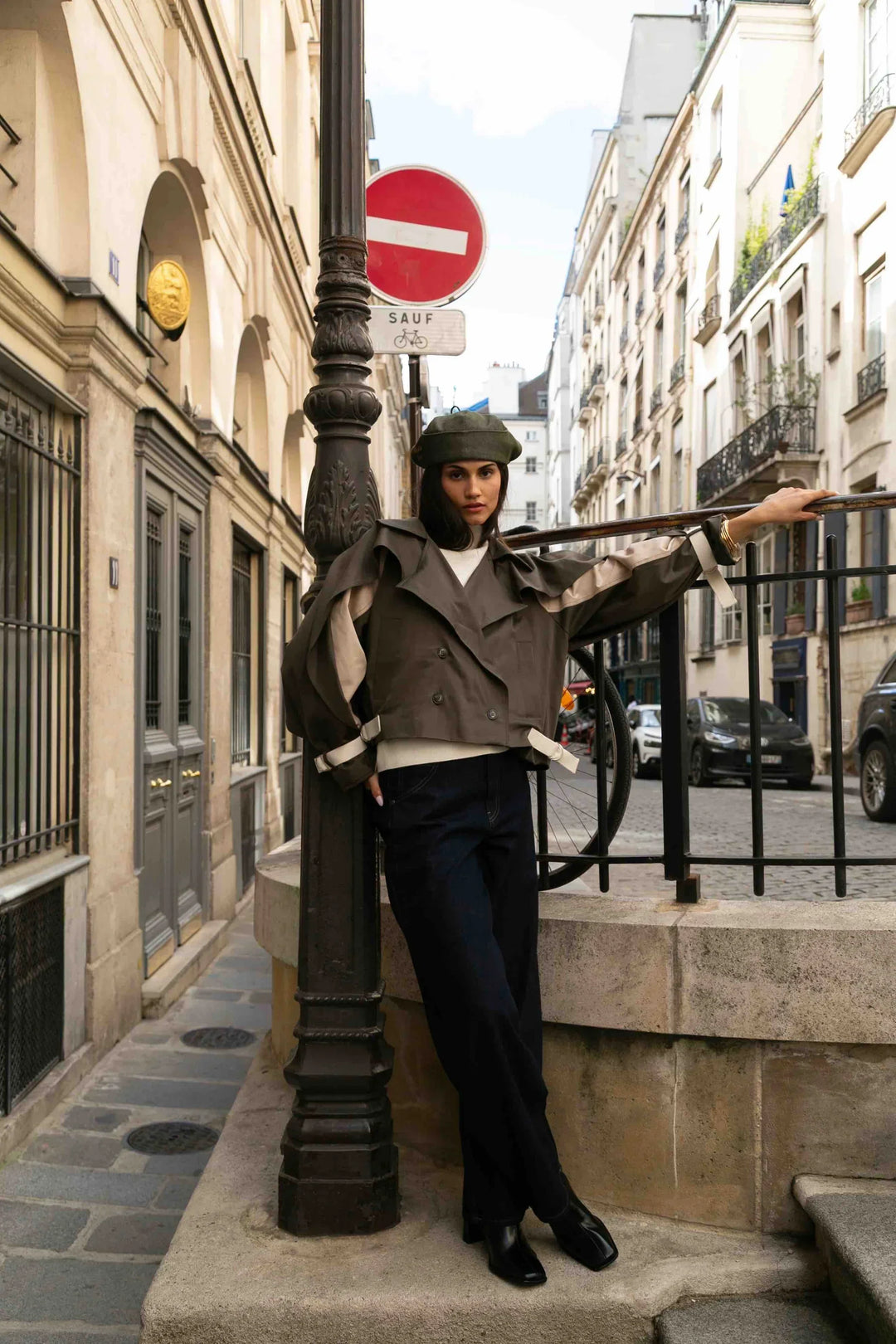 Trench court - Anita